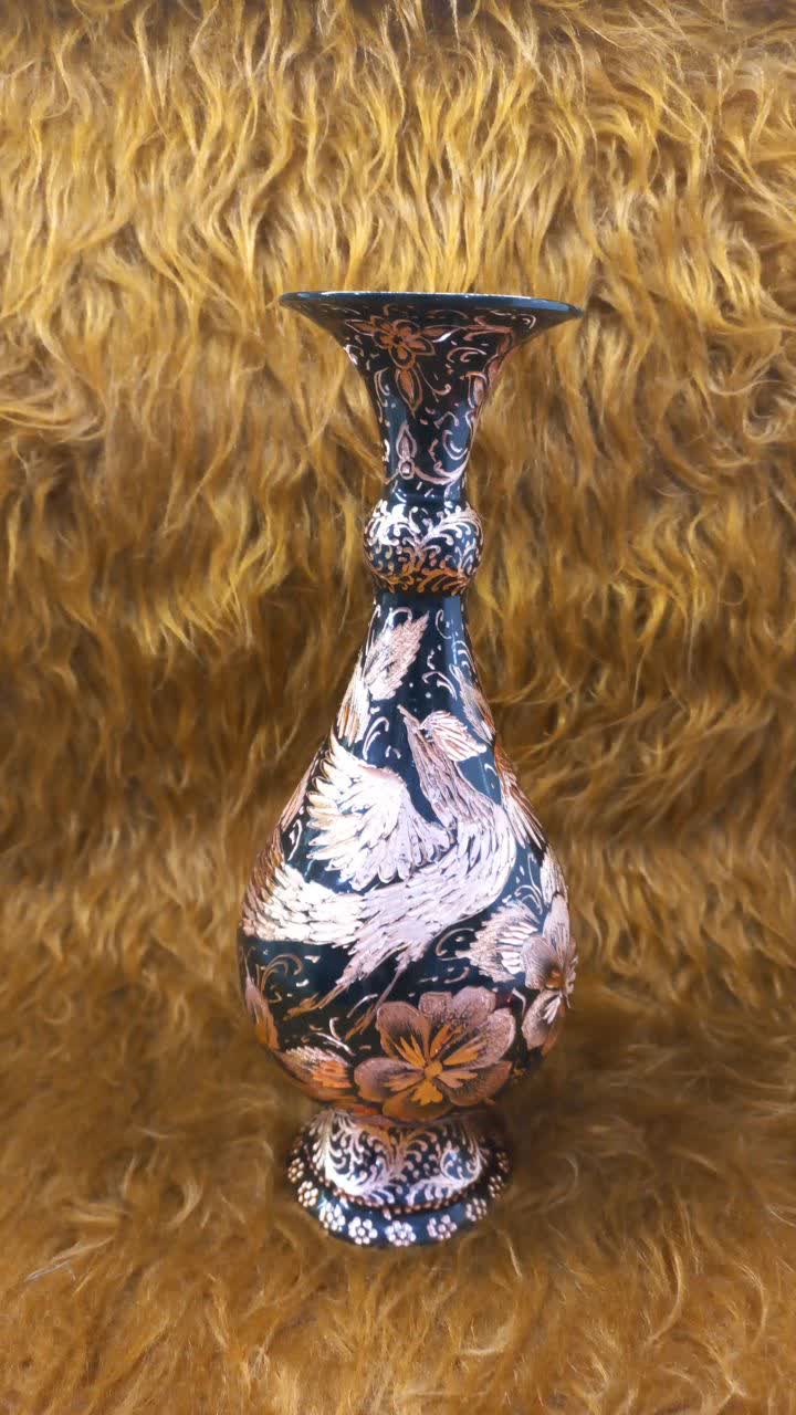 گلدان سراحي الماس تراش مسي